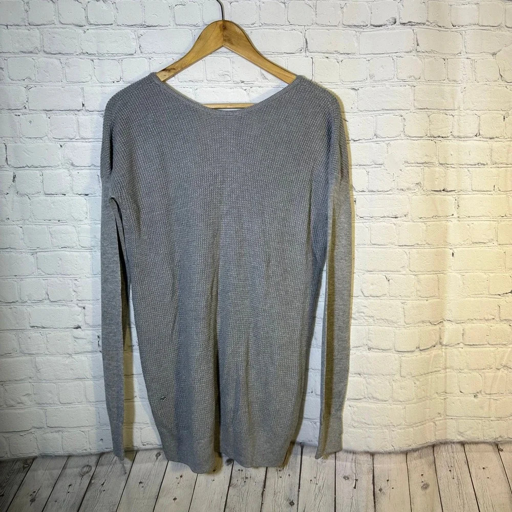 Lululemon Gray V-Neck‎ Waffle Knit Sweater Cashmere Blend Thumbholes Size 12